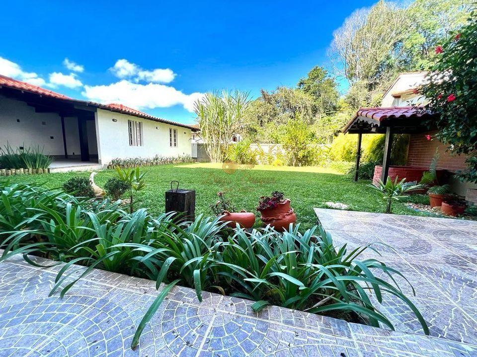 Casa à venda em Golfe, Teresópolis - RJ