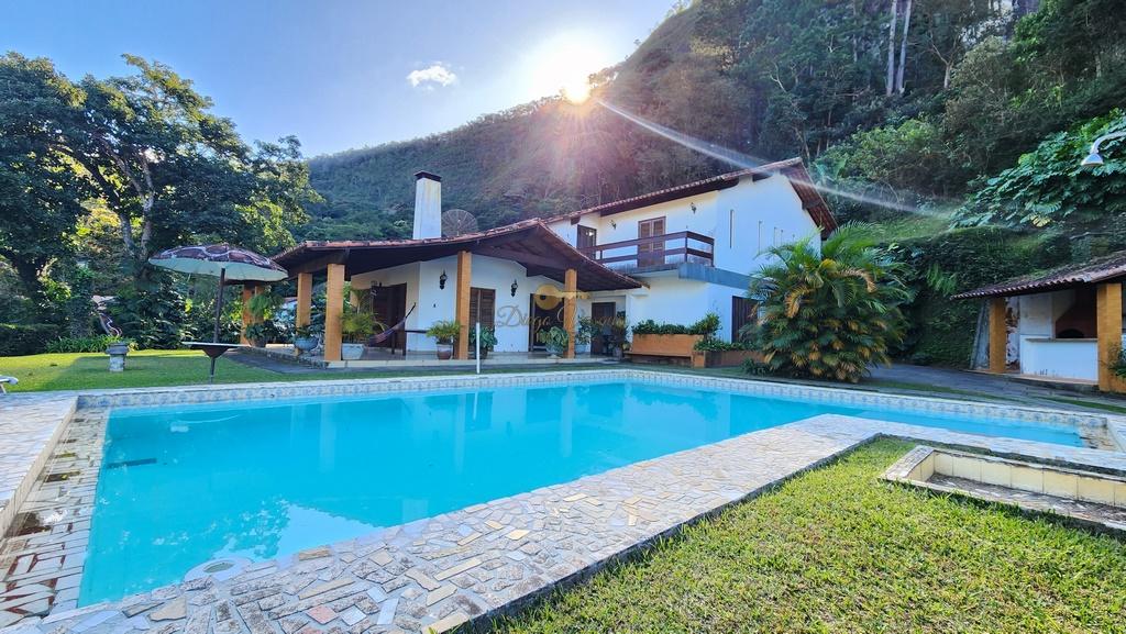Casa à venda em Cruzeiro, Teresópolis - RJ
