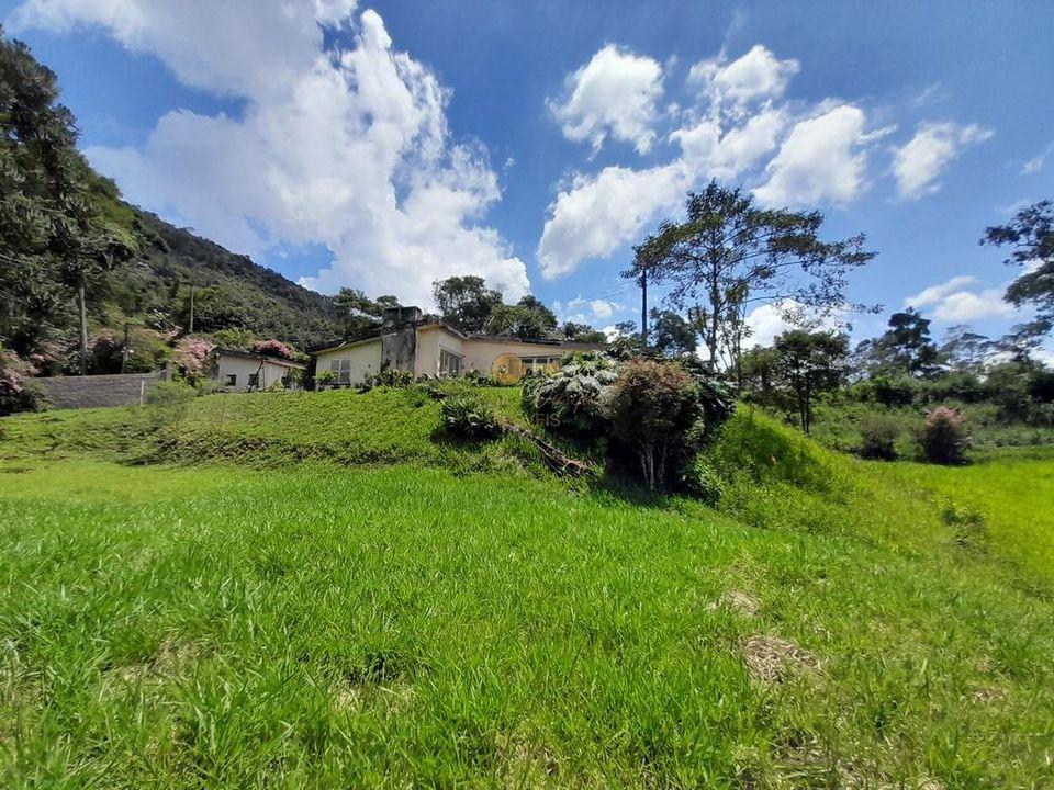 Casa à venda em Santa Rita, Teresópolis - RJ