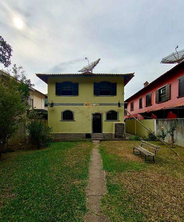 Casa à venda em Corrêas, Petrópolis - RJ