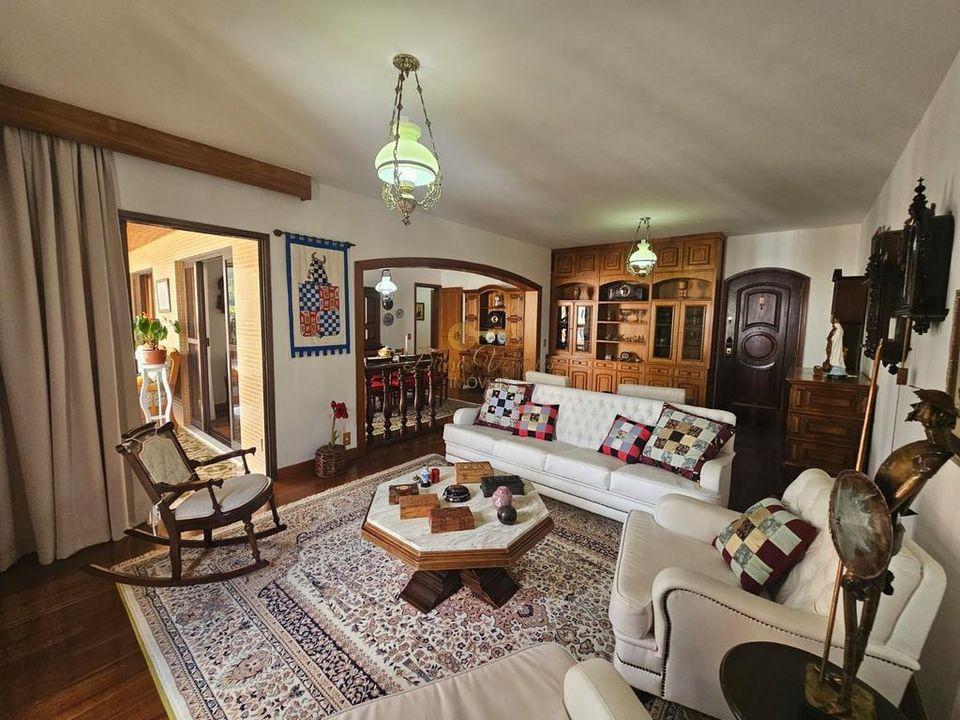 Apartamento à venda em Agriões, Teresópolis - RJ