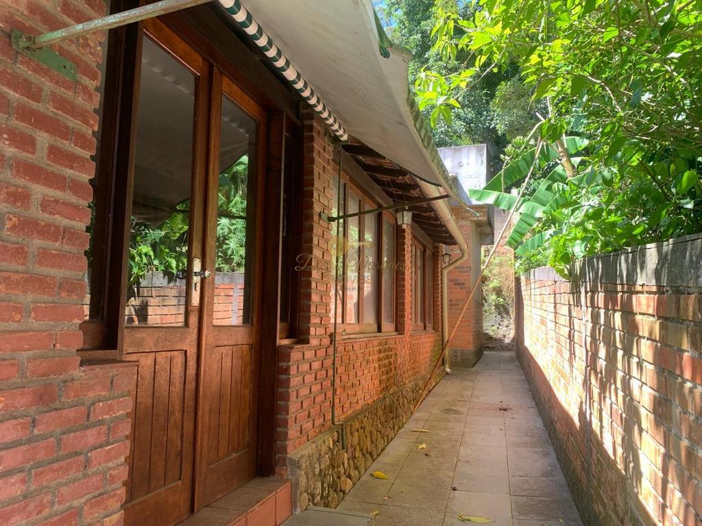 Casa à venda em Carangola, Petrópolis - RJ - Foto 4