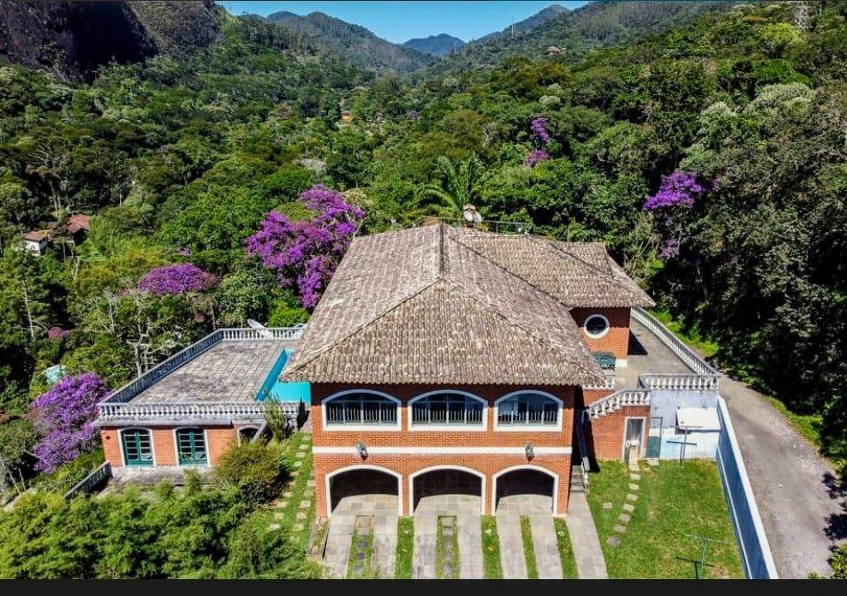 Casa à venda em Fazenda Inglesa, Petrópolis - RJ