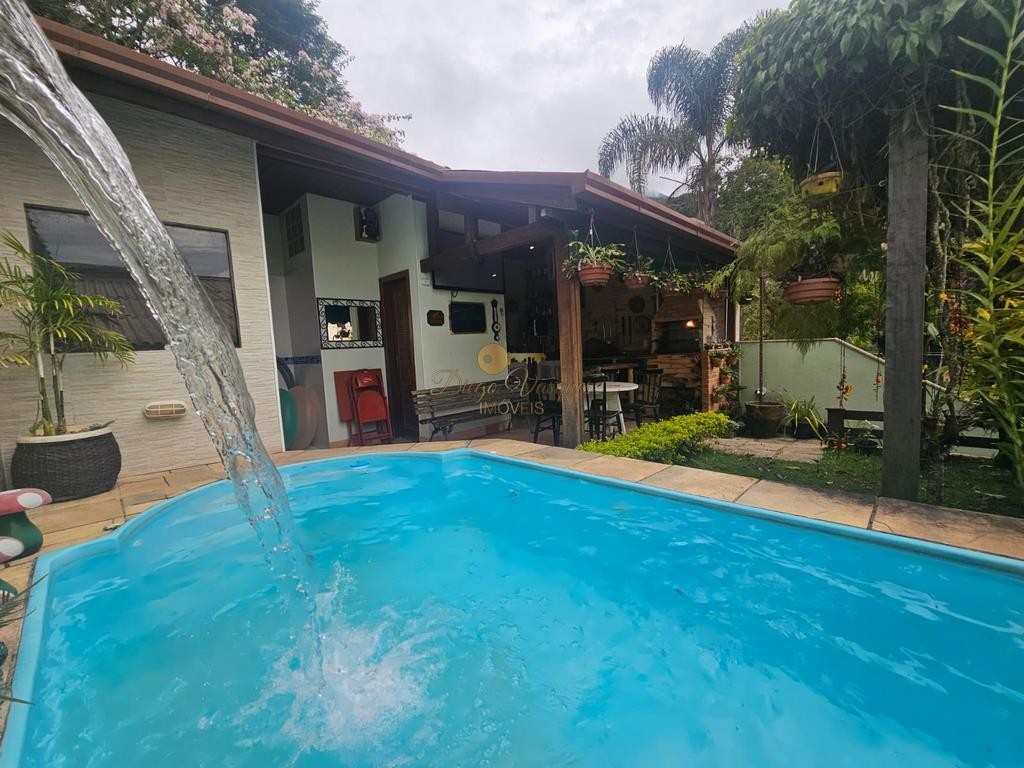 Casa à venda em Caleme, Teresópolis - RJ