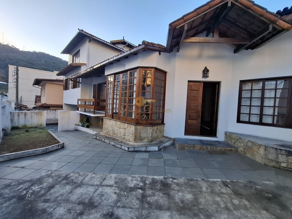 Casa à venda em Várzea, Teresópolis - RJ