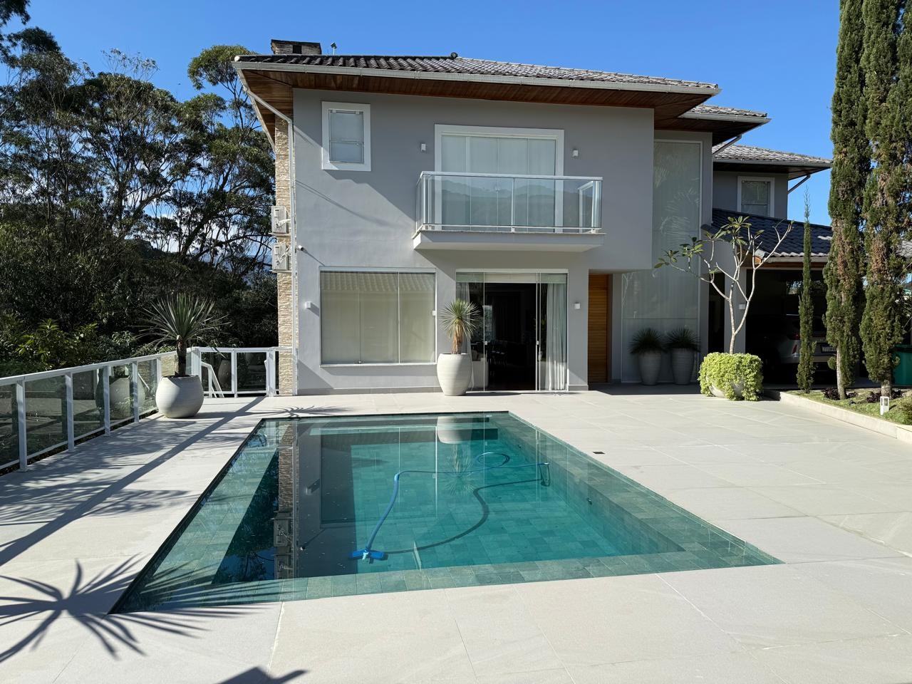 Casa à venda em Mosela, Petrópolis - RJ