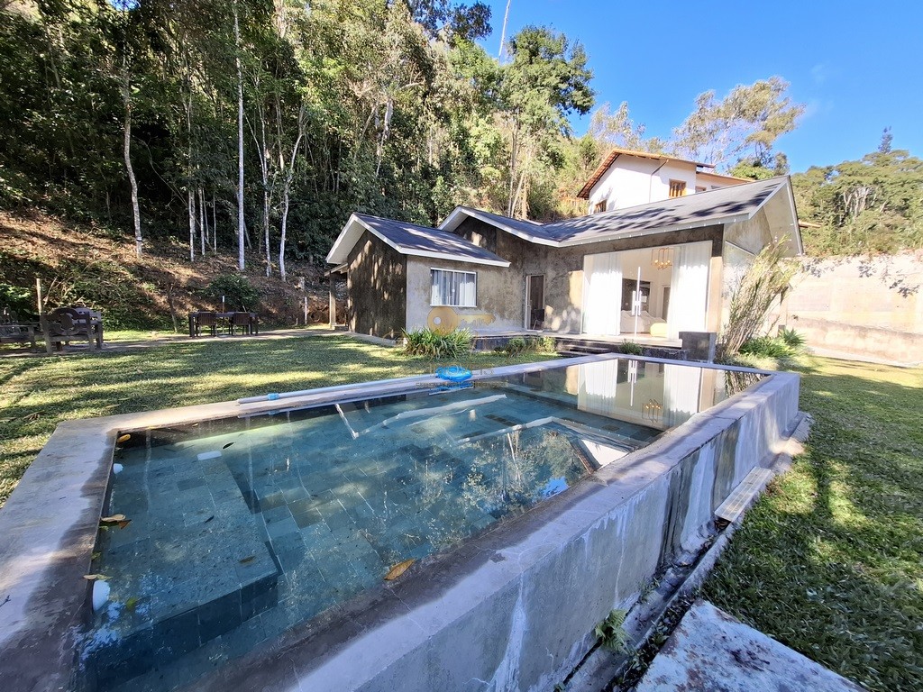 Casa à venda em Green Valley, Teresópolis - RJ