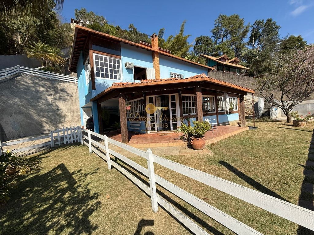 Casa à venda em Golfe, Teresópolis - RJ