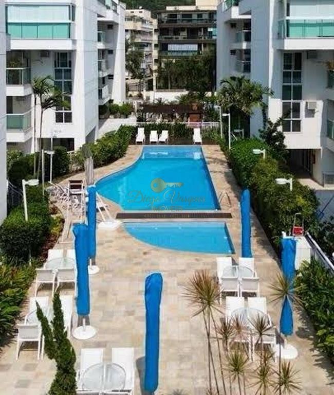 Cobertura à venda em Itacotiara, Niterói - RJ