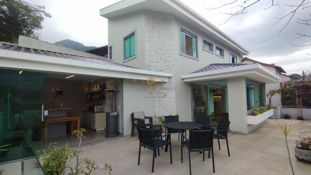 Casa à venda em Alto, Teresópolis - RJ