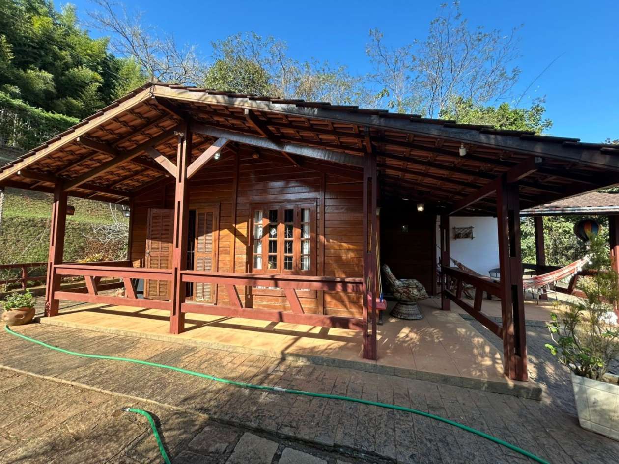 Casa à venda em Araras, Petrópolis - RJ