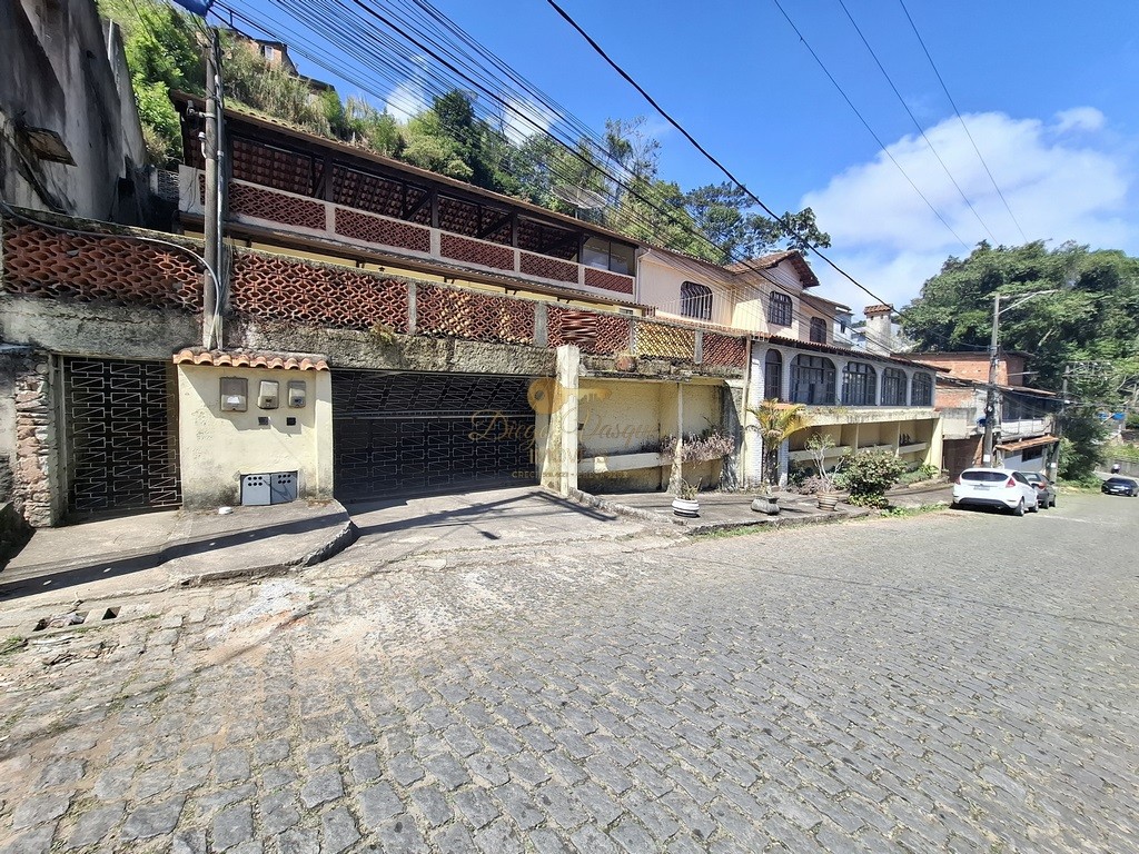 Casa à venda em Santa Cecília, Teresópolis - RJ