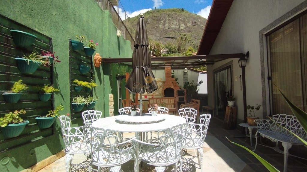 Casa à venda em Iucas, Teresópolis - RJ