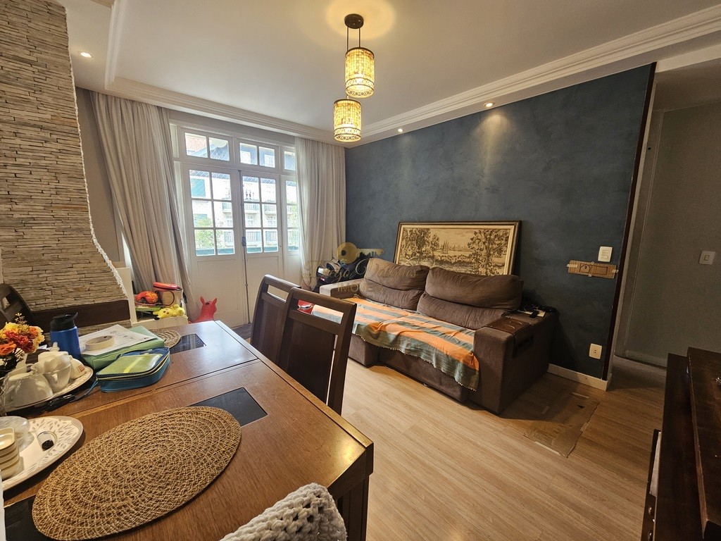 Apartamento à venda em Várzea, Teresópolis - RJ