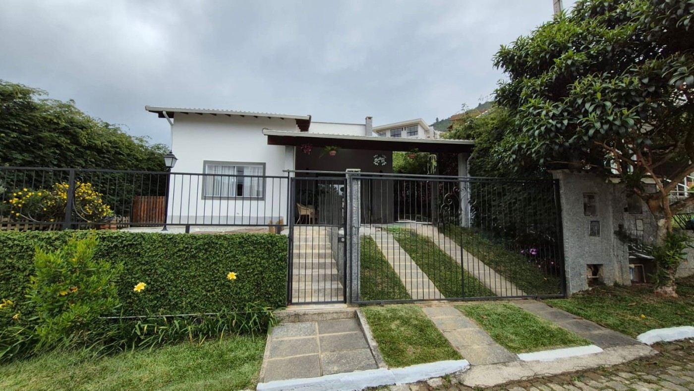 Casa à venda em Albuquerque, Teresópolis - RJ