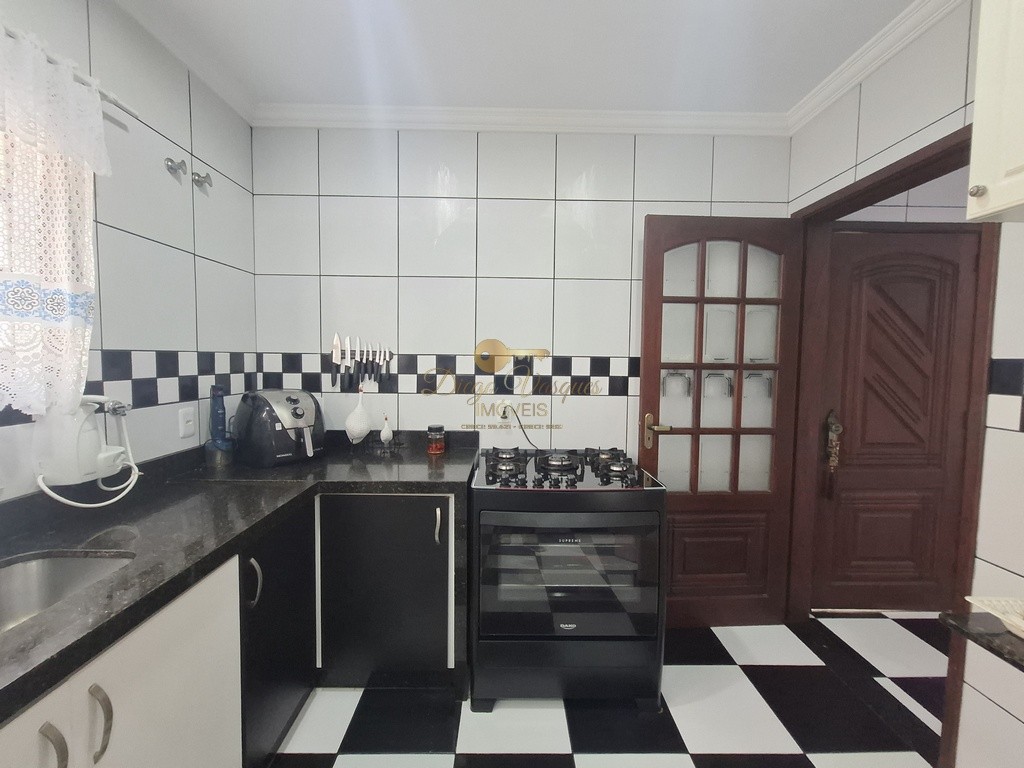 Casa, 3 quartos, 304 m² - Foto 13