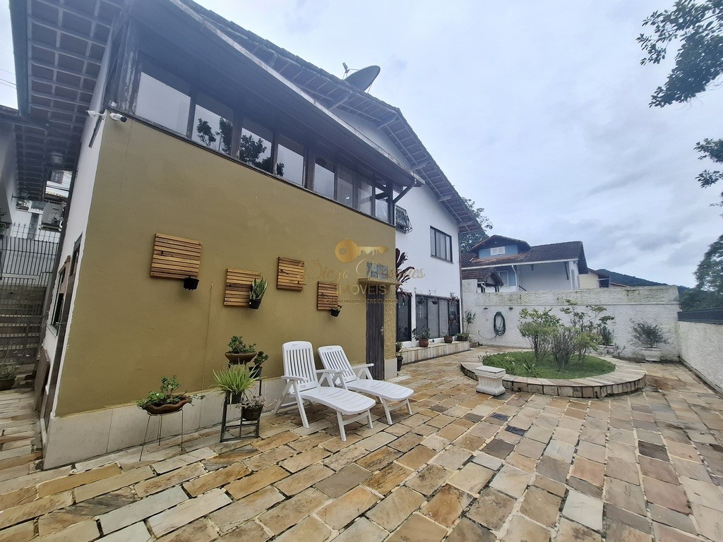 Casa, 5 quartos, 365 m² - Foto 1