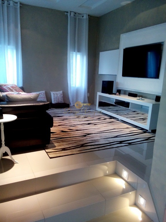 Casa, 3 quartos, 1222 m² - Foto 1