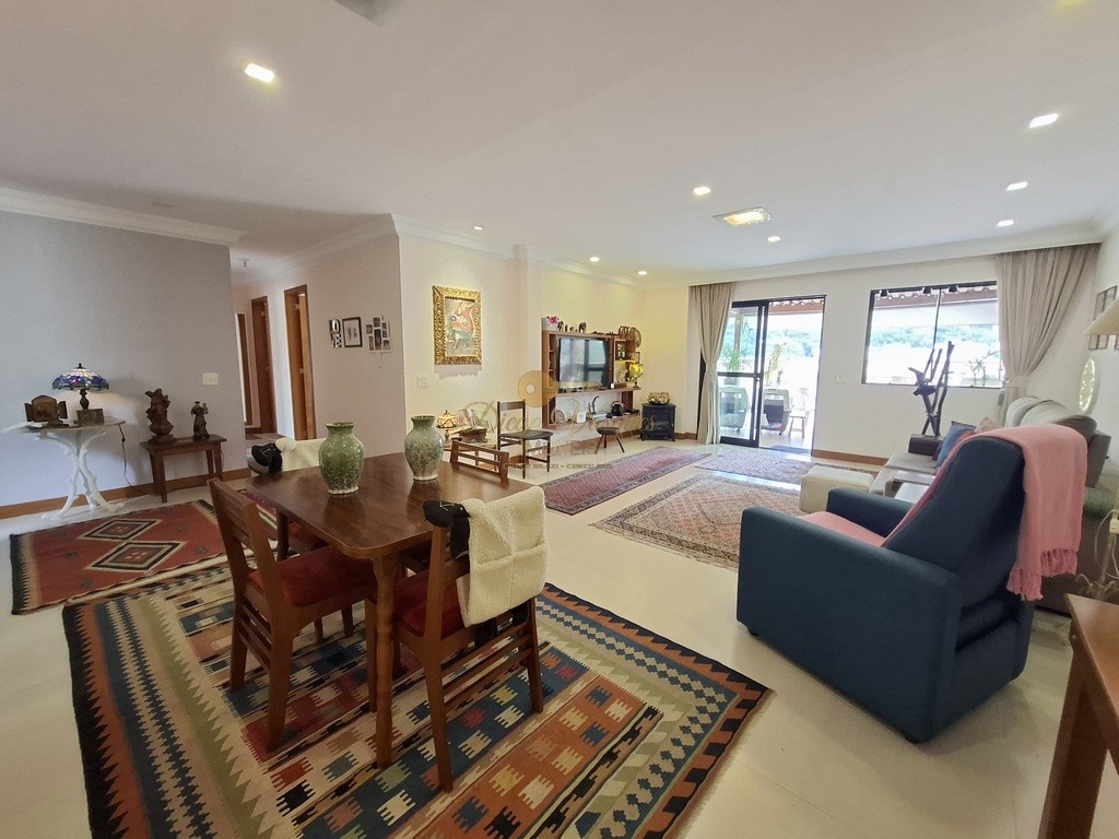 Cobertura, 3 quartos, 222 m² - Foto 2