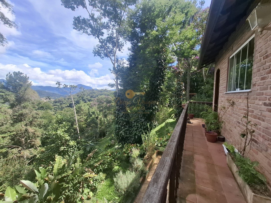 Casa, 3 quartos, 1259 m² - Foto 1