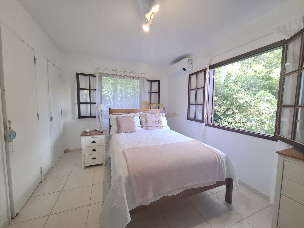 Casa, 3 quartos, 1259 m² - Foto 10