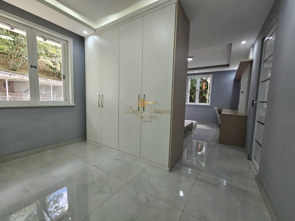 Casa, 4 quartos, 337 m² - Foto 47