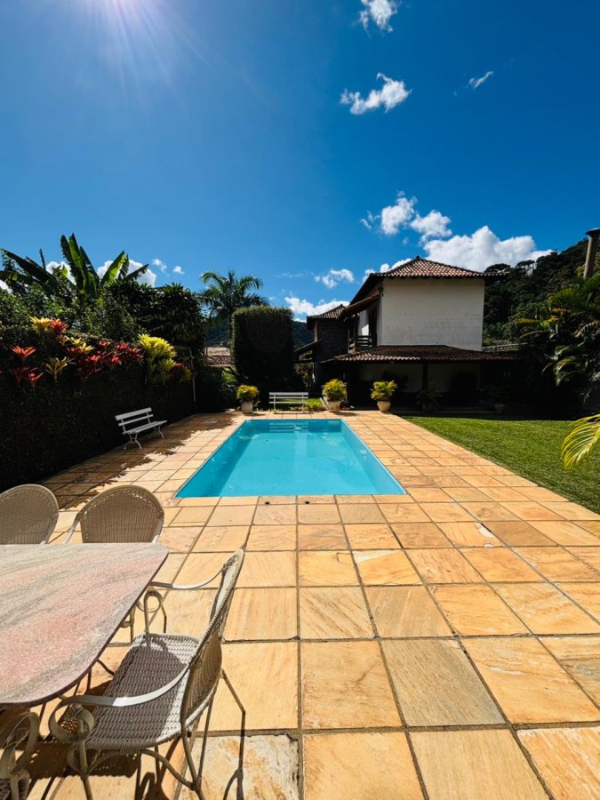 Casa, 4 quartos, 283 m² - Foto 2