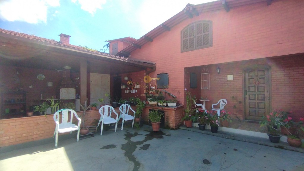 Casa, 2 quartos, 170 m² - Foto 1