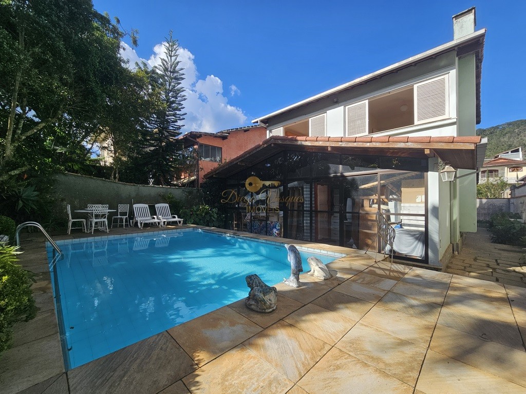 Casa, 3 quartos, 220 m² - Foto 1