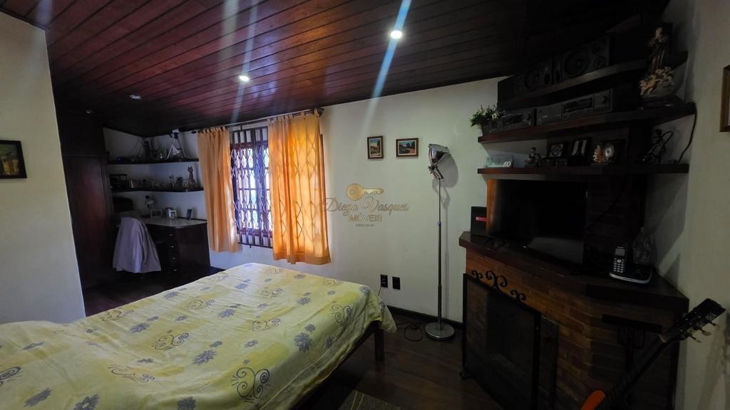 Casa, 4 quartos, 256 m² - Foto 17