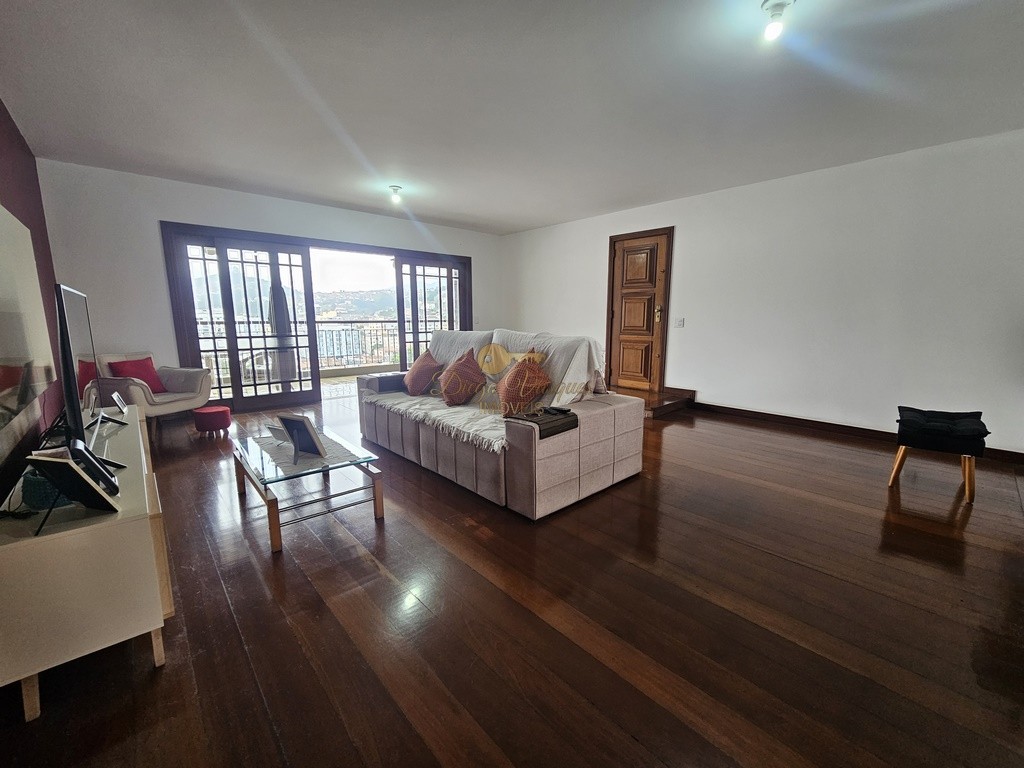 Apartamento, 3 quartos, 187 m² - Foto 1