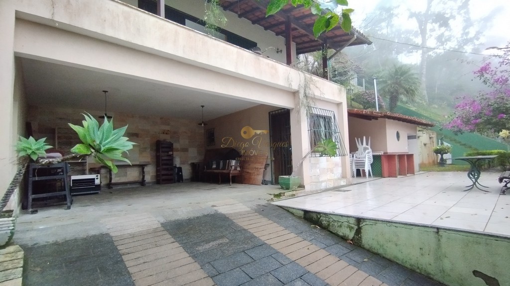 Casa, 3 quartos, 2228 m² - Foto 1