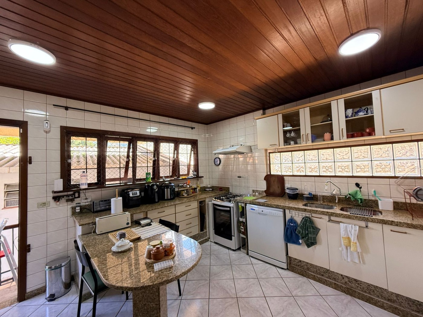Casa, 5 quartos, 224 m² - Foto 15