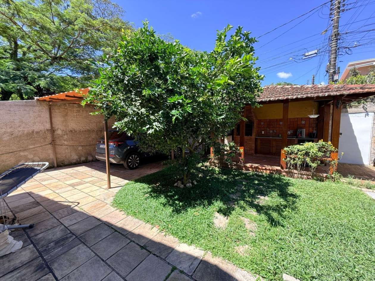 Casa, 5 quartos, 224 m² - Foto 3