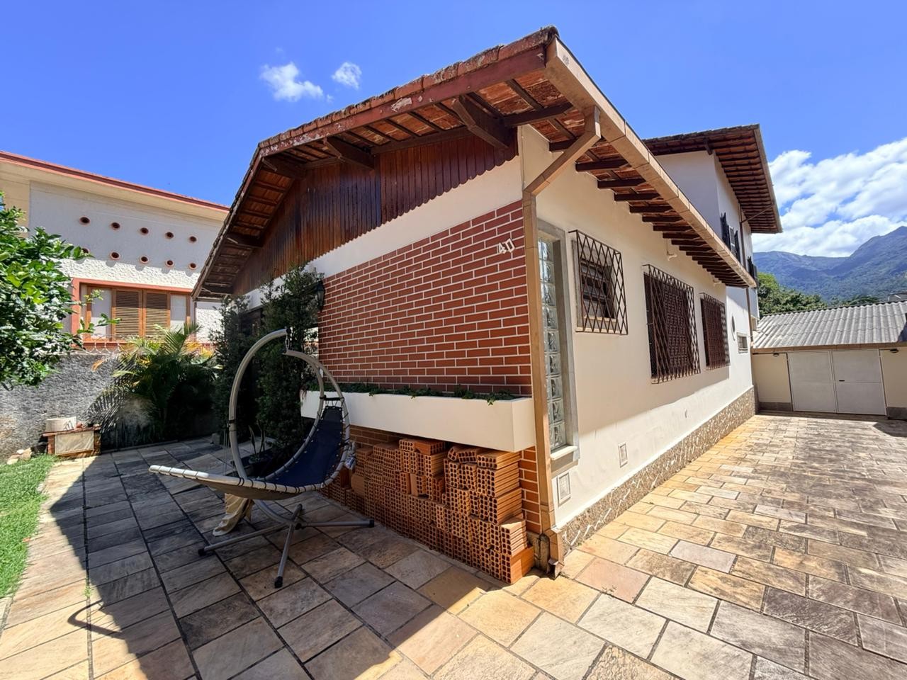Casa, 5 quartos, 224 m² - Foto 2