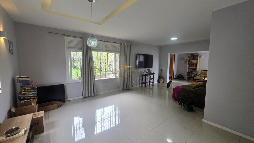 Casa, 3 quartos, 226 m² - Foto 4