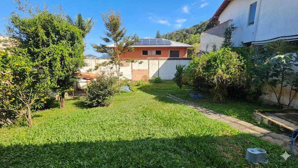 Casa, 3 quartos, 226 m² - Foto 28
