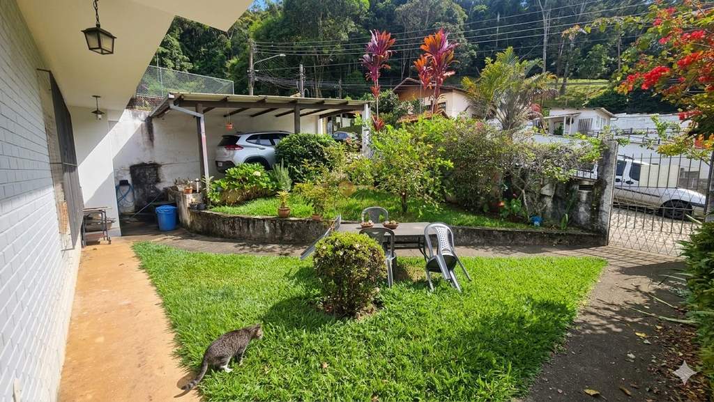 Casa, 3 quartos, 226 m² - Foto 2