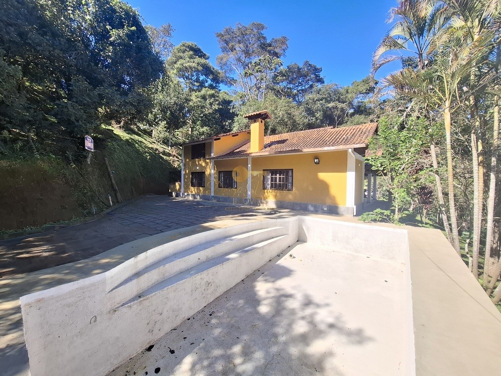 Casa à venda em Santa Rita, Teresópolis - RJ