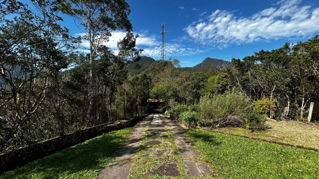 Casa à venda em Fazenda Inglesa, Petrópolis - RJ
