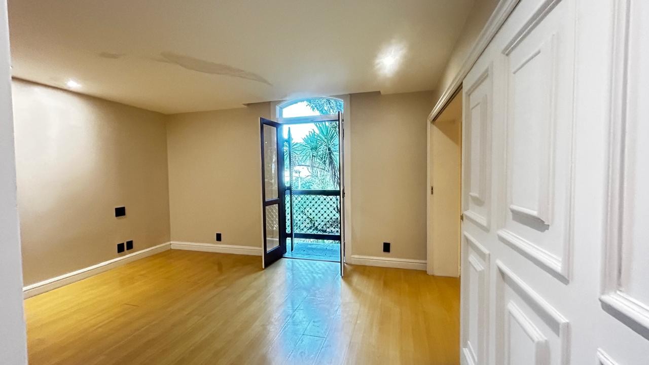 Casa, 5 quartos, 700 m² - Foto 17