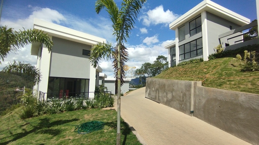 Casa à venda em Golfe, Teresópolis - RJ